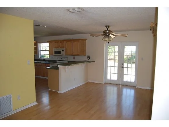 Photo of 2809 Forest
