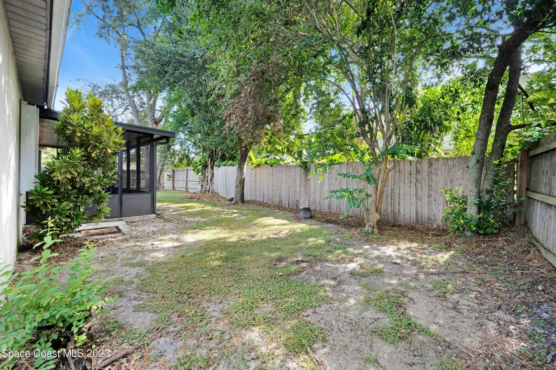 Photo of 810 Pine Valley Court