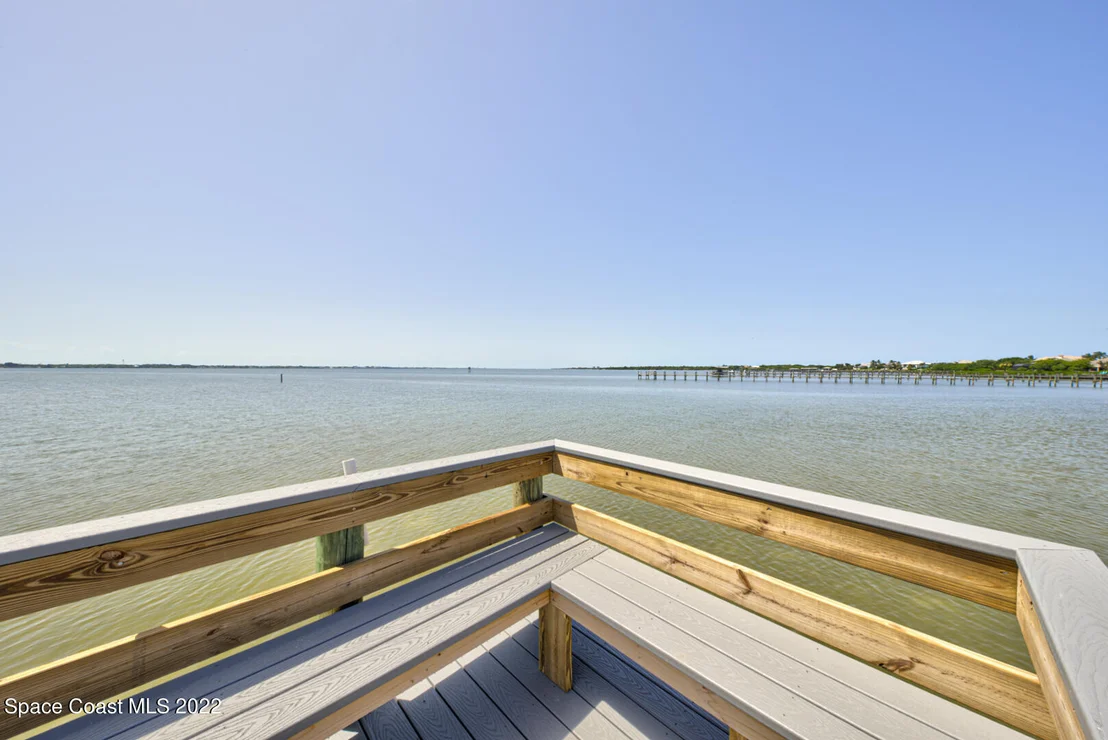 Photo of 334 Island Drive