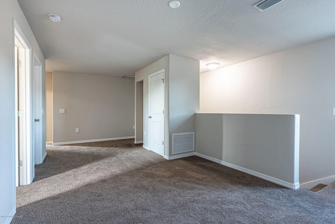 Photo of 475 Dryden Circle