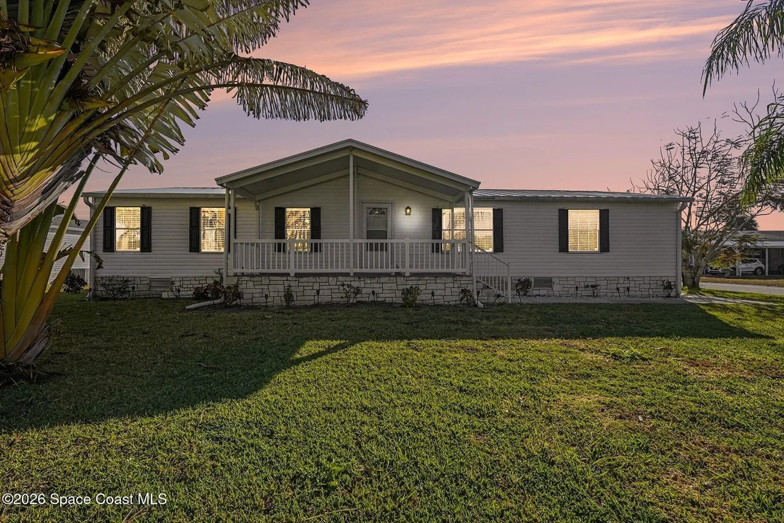 Photo of 926 Laurel Circle