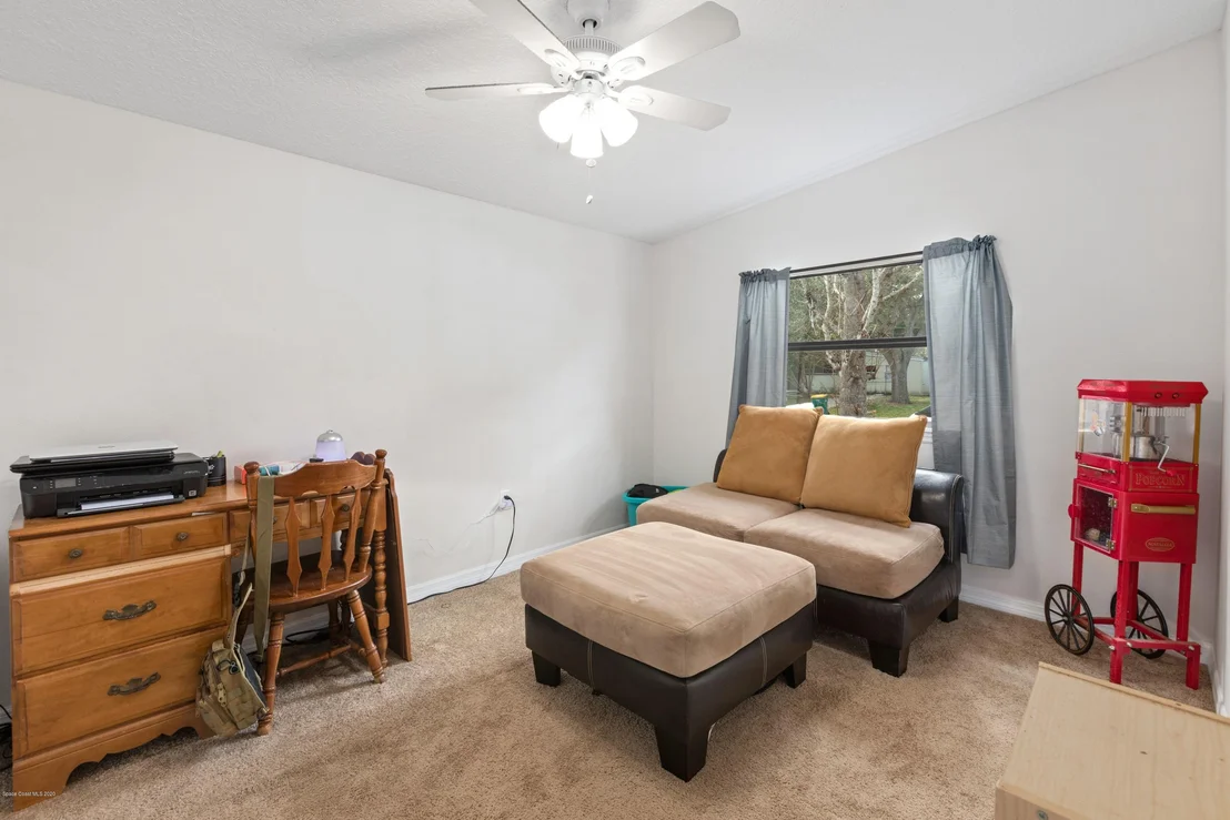 Photo of 817 Glenmore Circle