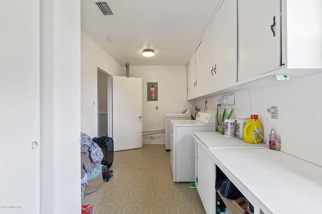 Photo of 307 W University Boulevard W