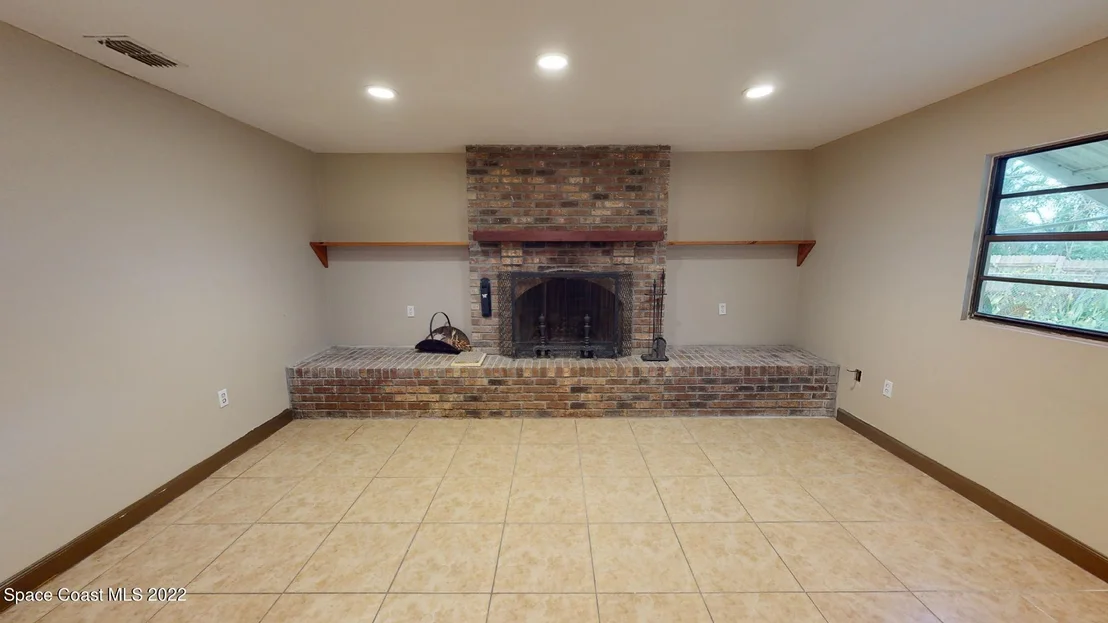 Photo of 272 E Haven Drive