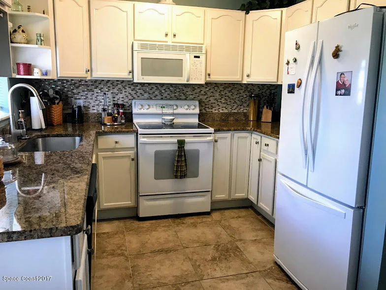 Photo of 3401 Gran Avenue NE