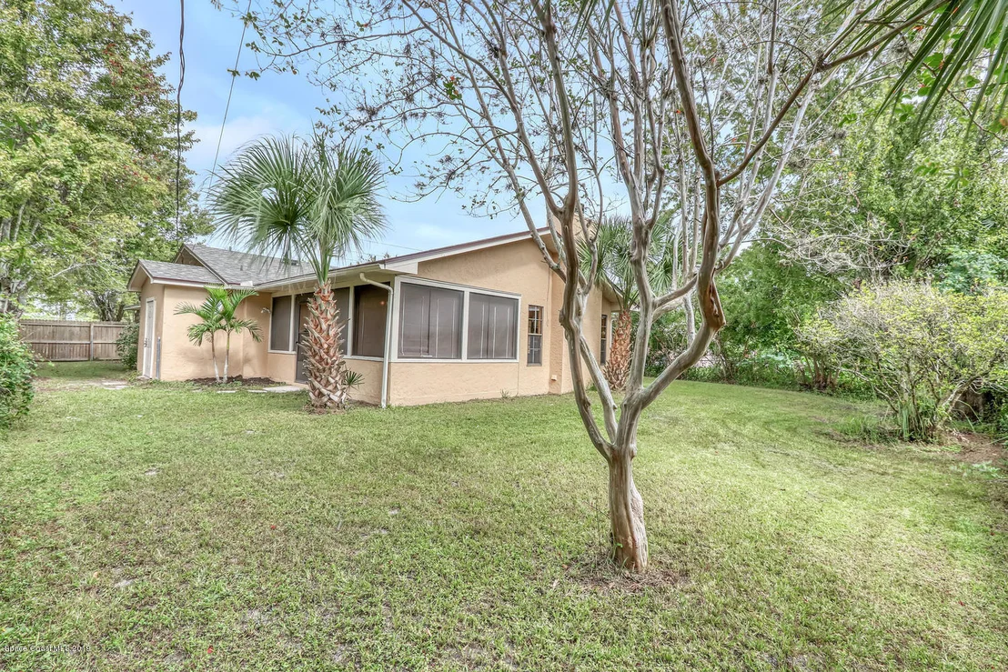 Photo of 3214 Jupiter Boulevard SE