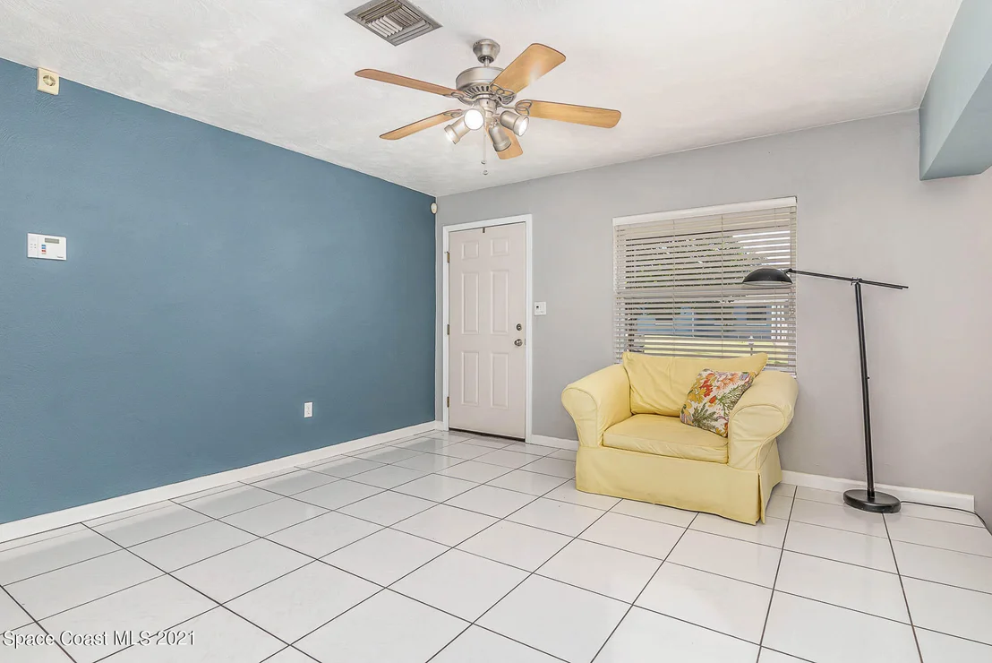 Photo of 570 Loveridge Drive