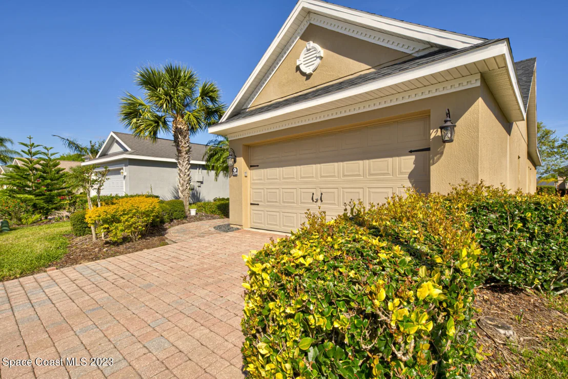 Photo of 3394 Moonstone Lane