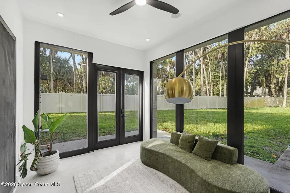Photo of 785 Seymour Road NE