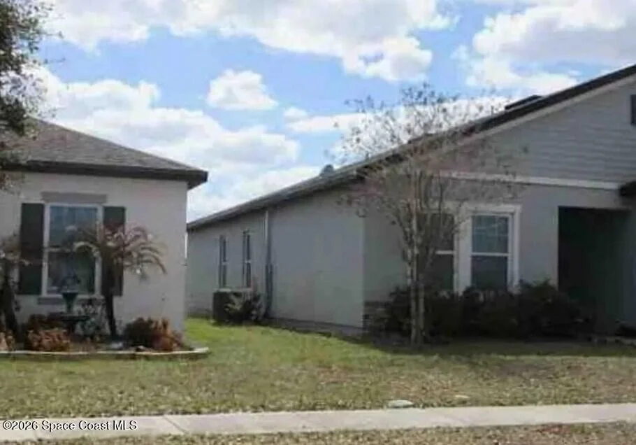 Photo of 411 Eaglecrest Drive