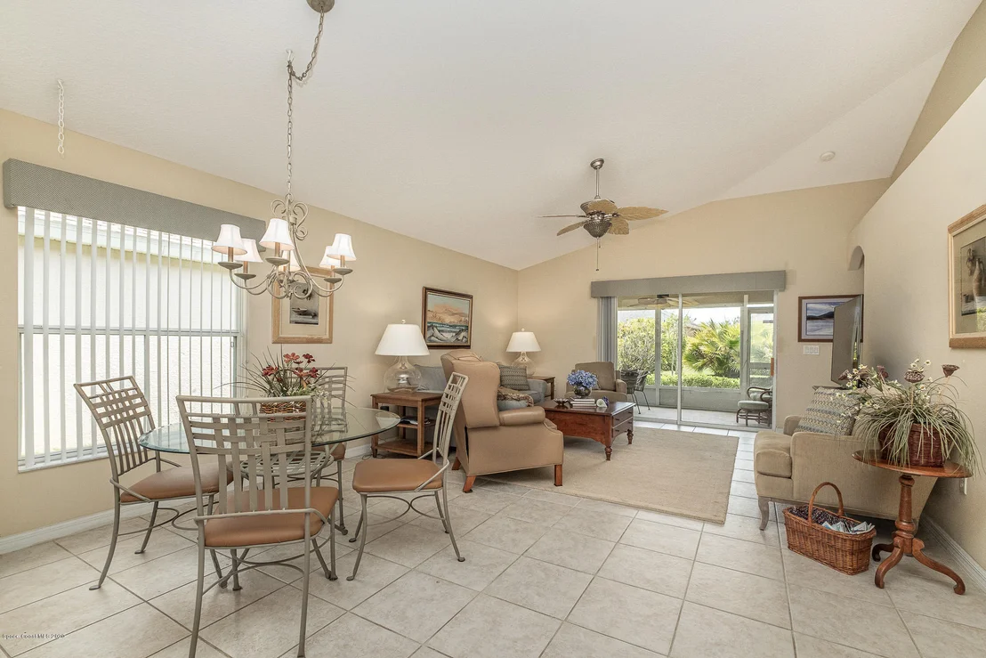 Photo of 7237 Broderick Drive