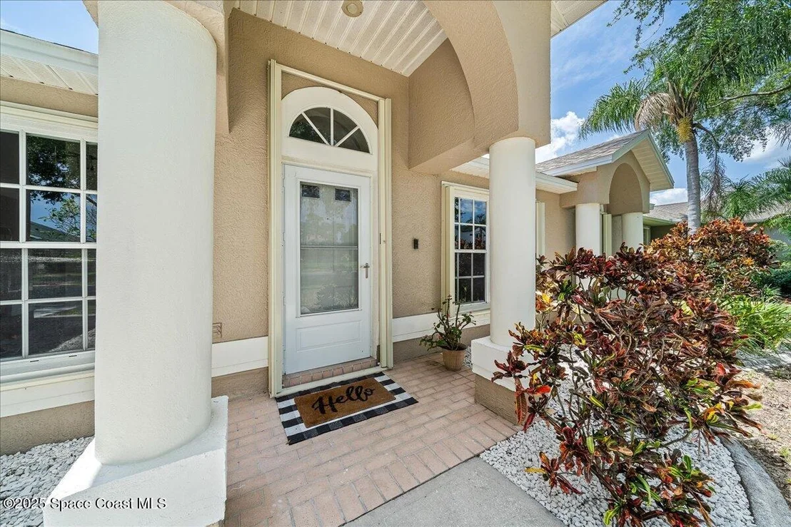 Photo of 5863 Newbury Circle