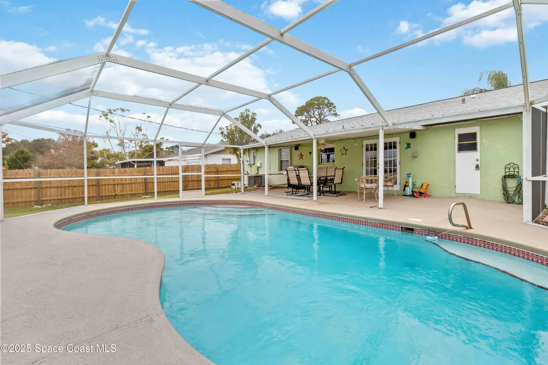 Photo of 215 Capron Road