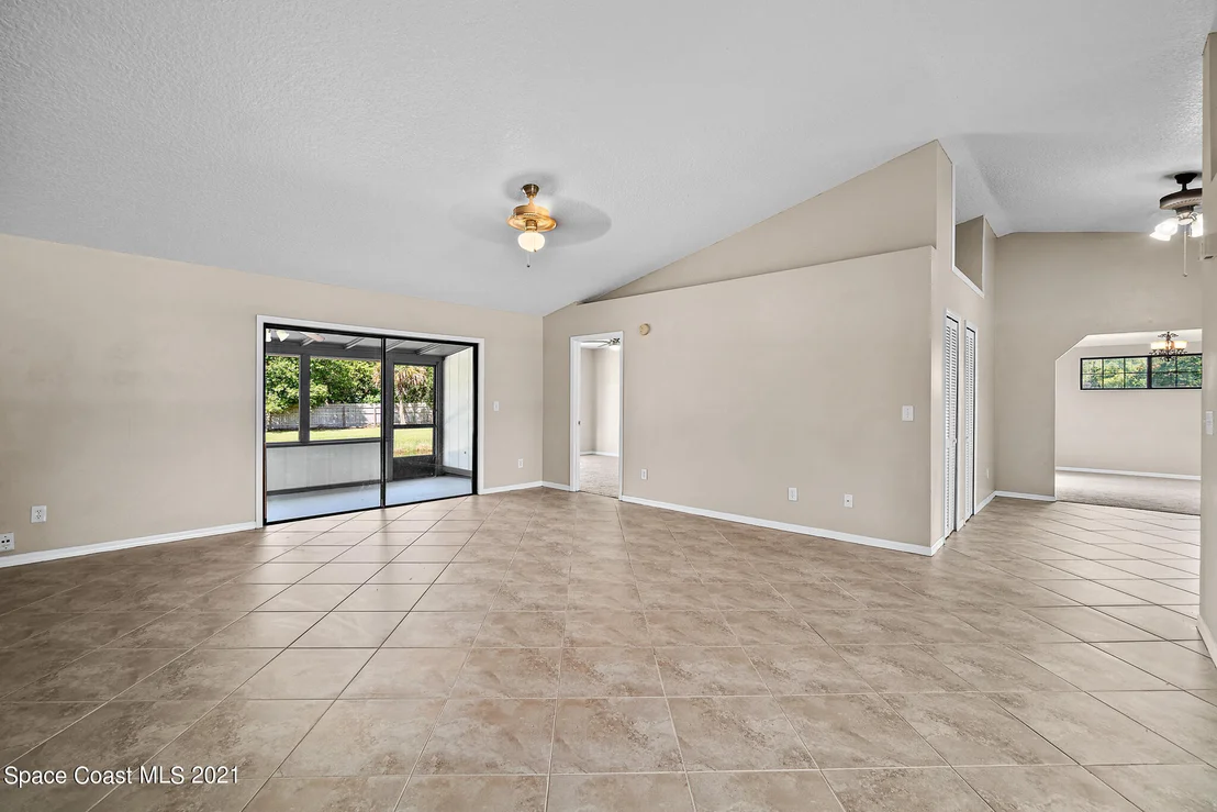 Photo of 4390 Alan Shepard Avenue