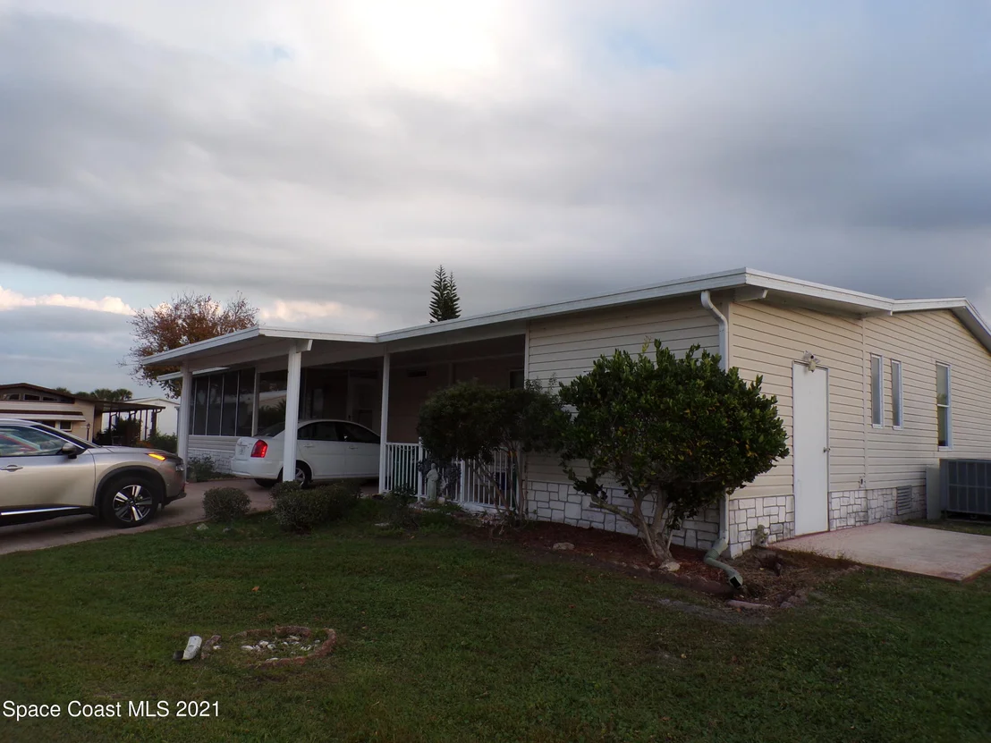 Photo of 1017 Dracena Drive