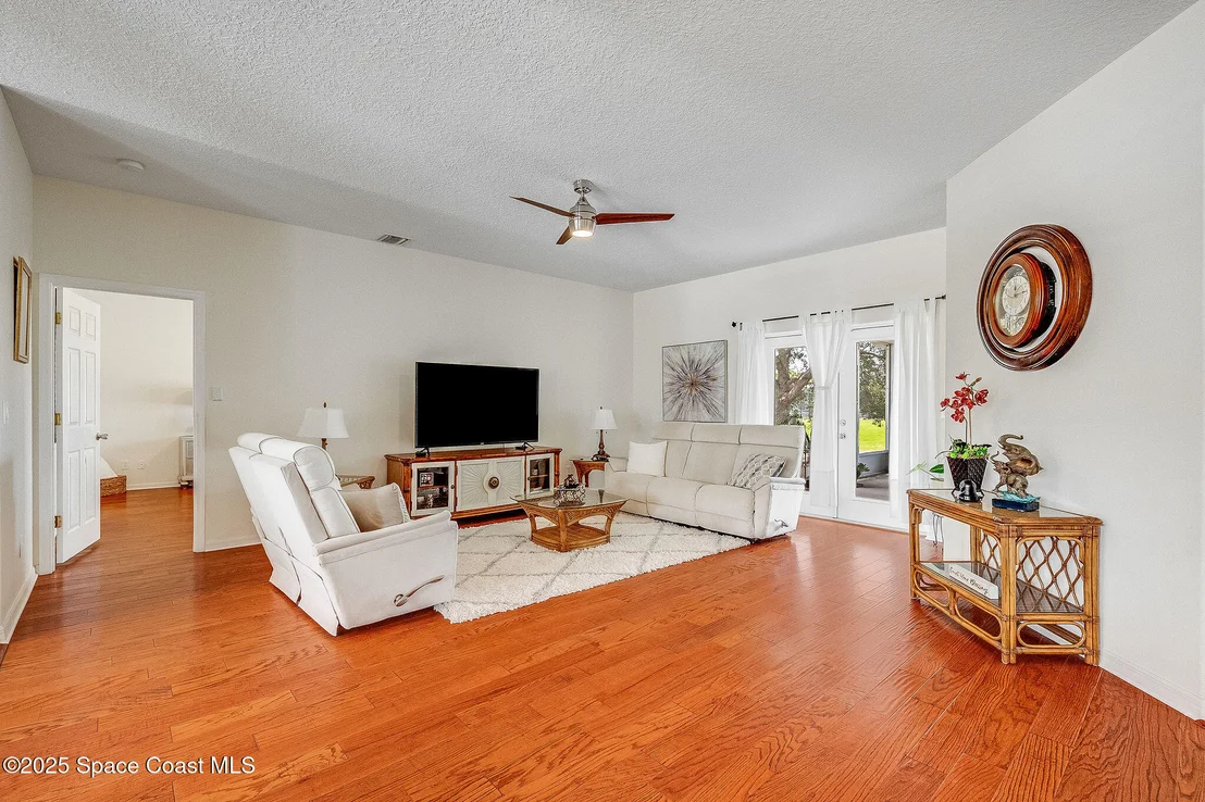 Photo of 1137 Morgan Circle NE