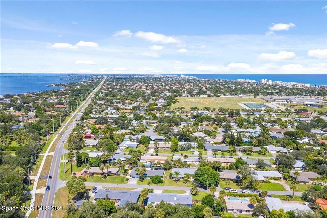 Photo of 585 Bahama Drive