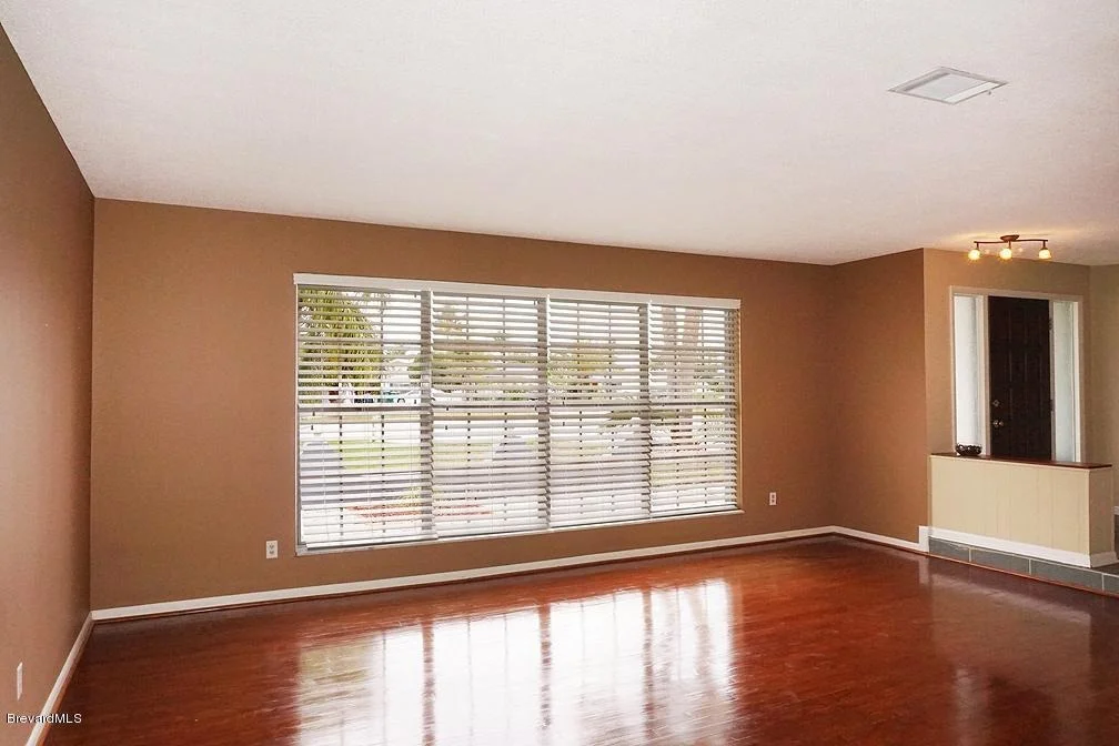 Photo of 116 Uranus Court