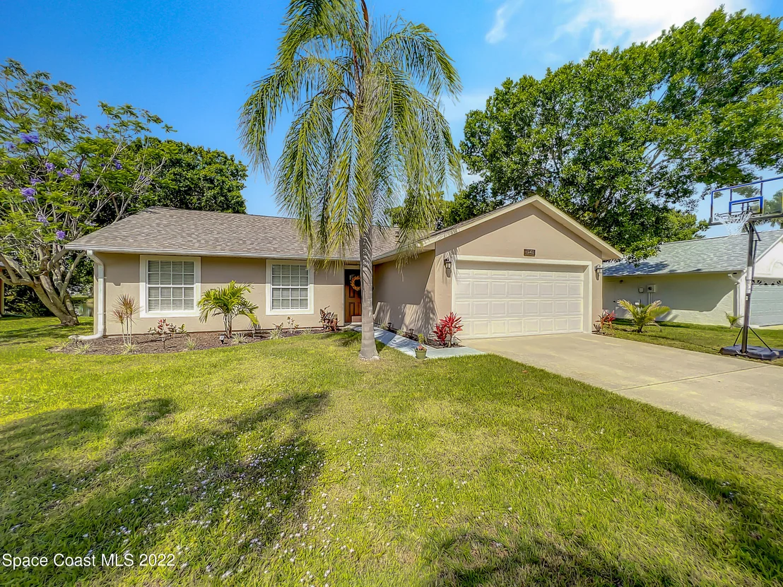 Photo of 1240 Ambra Drive
