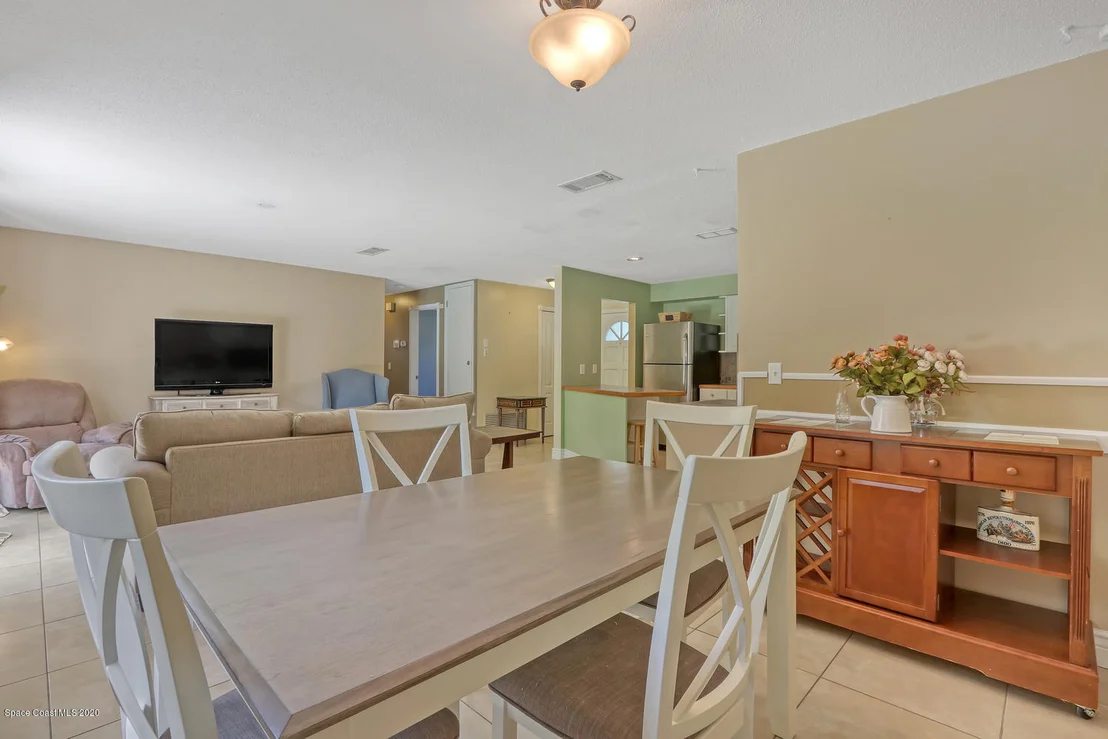 Photo of 1085 Hermosa Drive