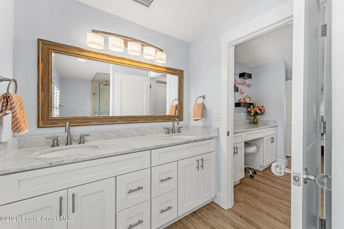 Photo of 417 Riverview Lane