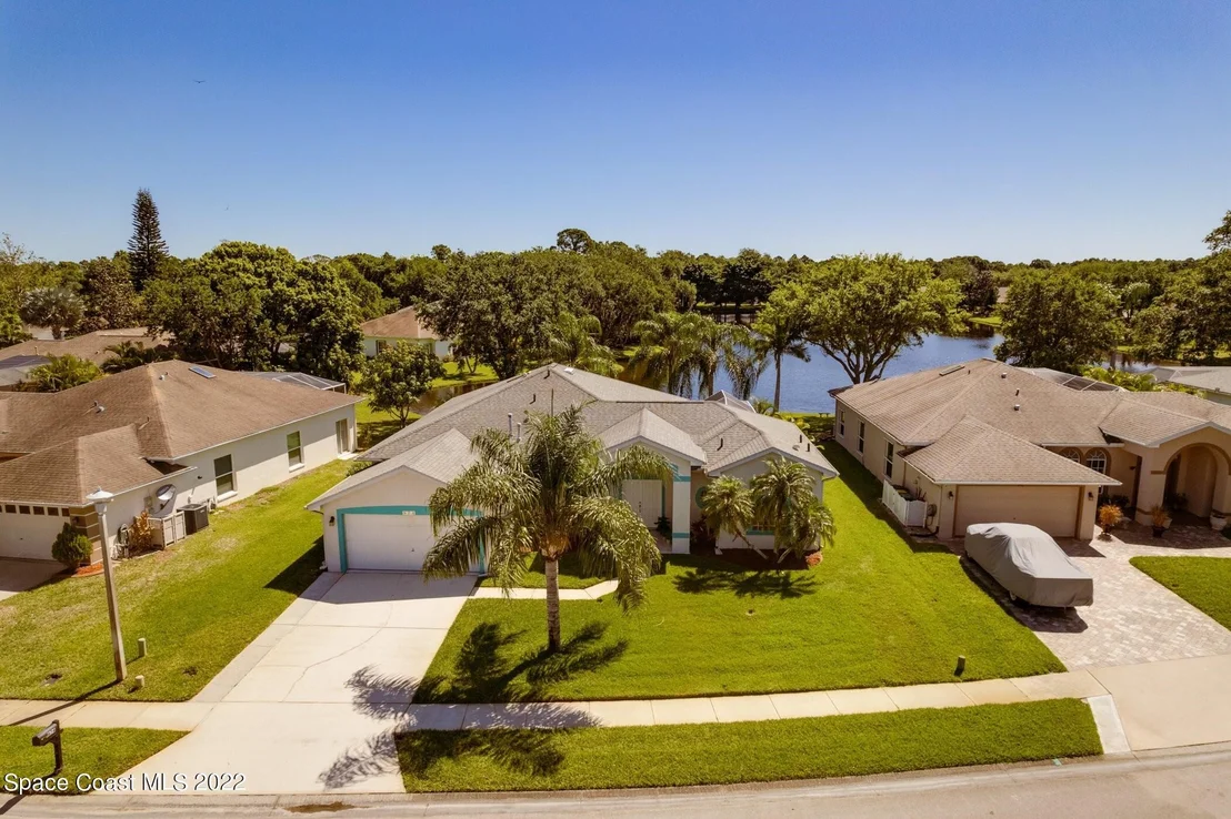 Photo of 874 Shoshone Lane