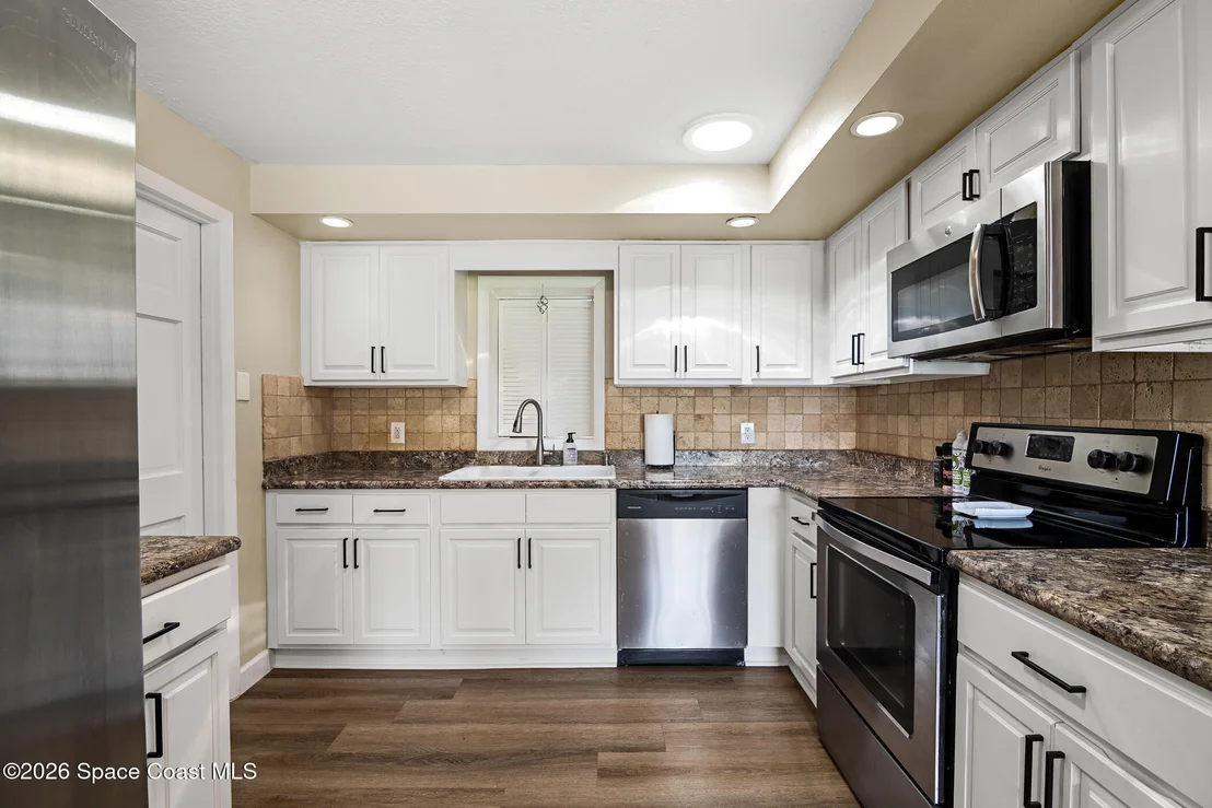 Photo of 2919 Colchester Road