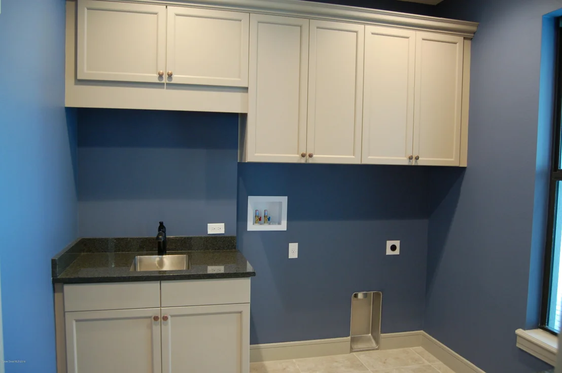 Photo of 2872 Emeldi Lane