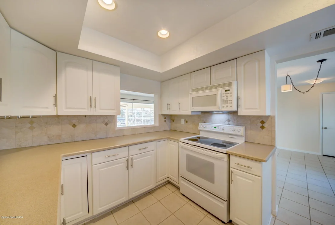 Photo of 433 Cardinal Drive