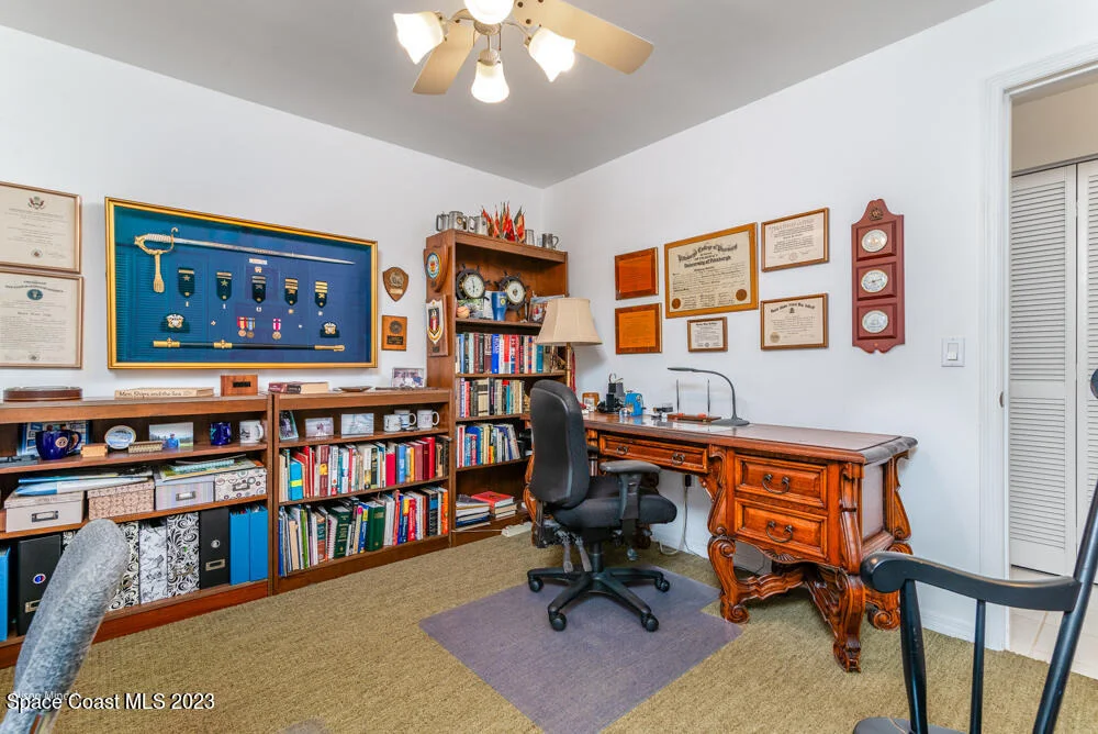 Photo of 2115 S River Road