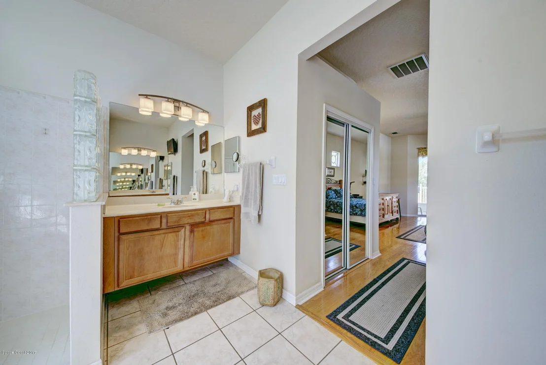 Photo of 1662 Long Pine Road