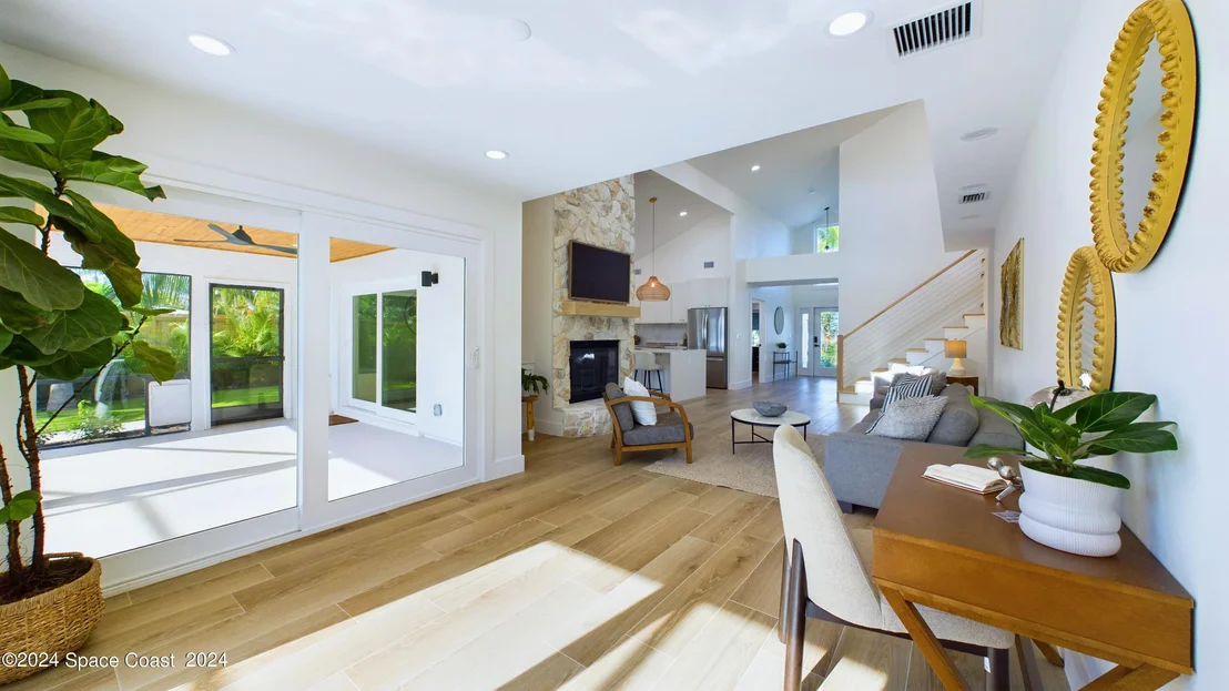 Photo of 396 Riverview Lane