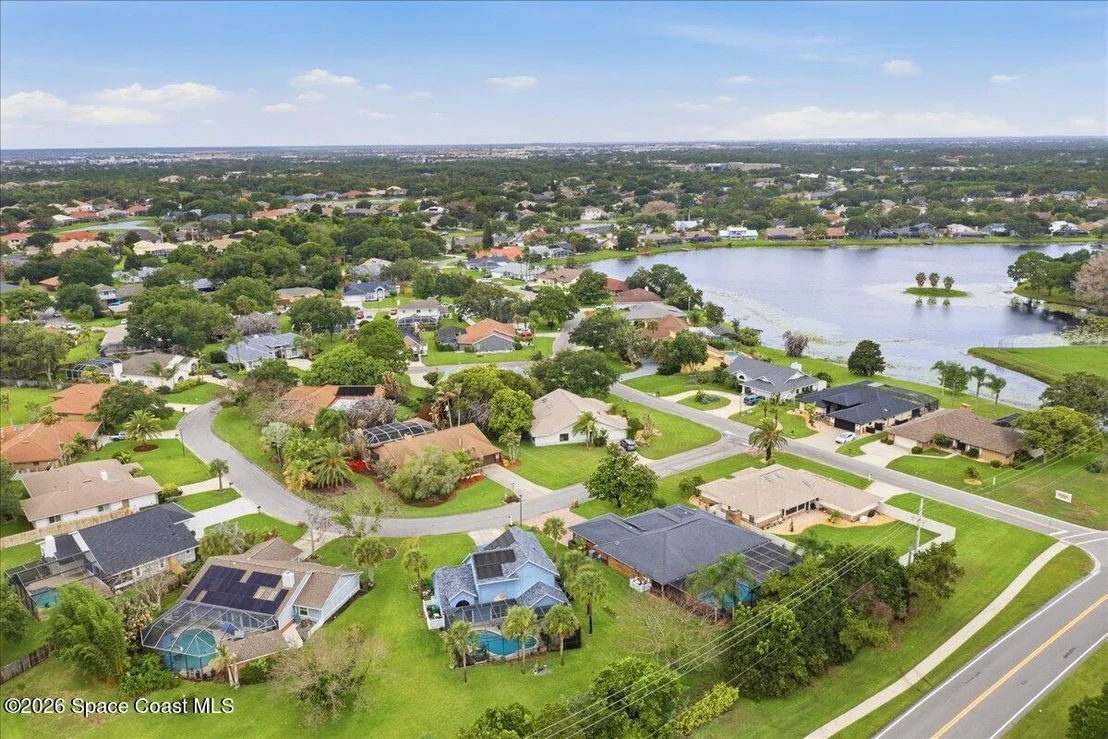 Photo of 560 Sawgrass Circle