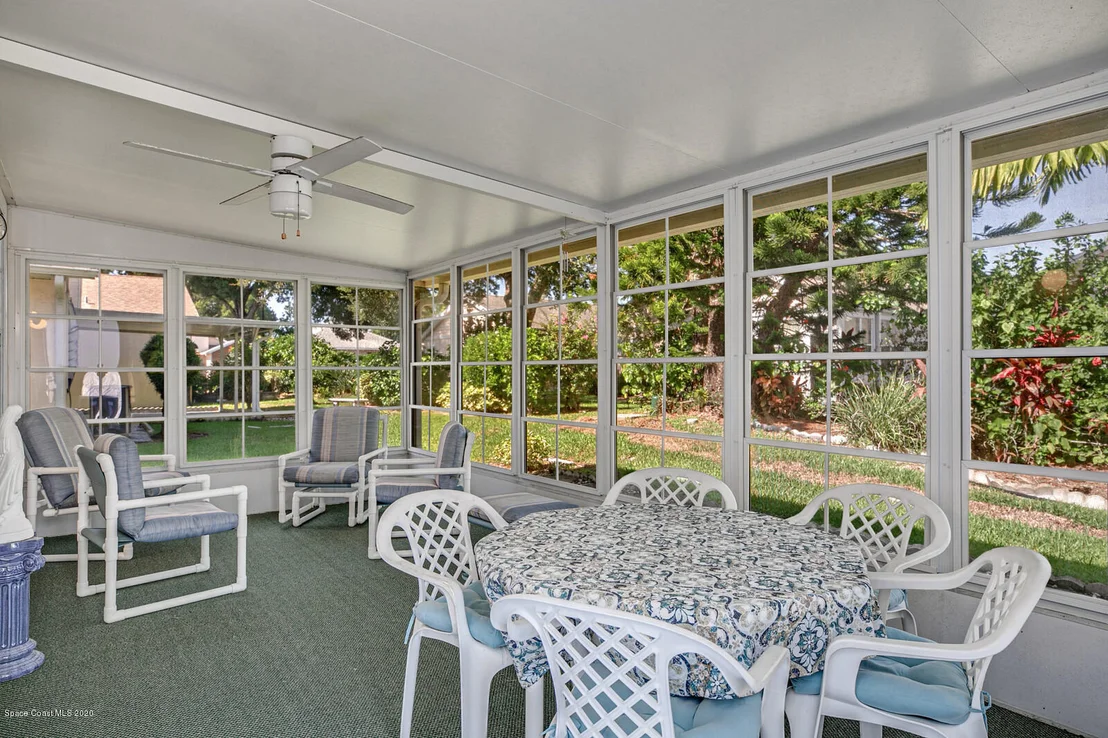 Photo of 4130 Twin Oaks Boulevard