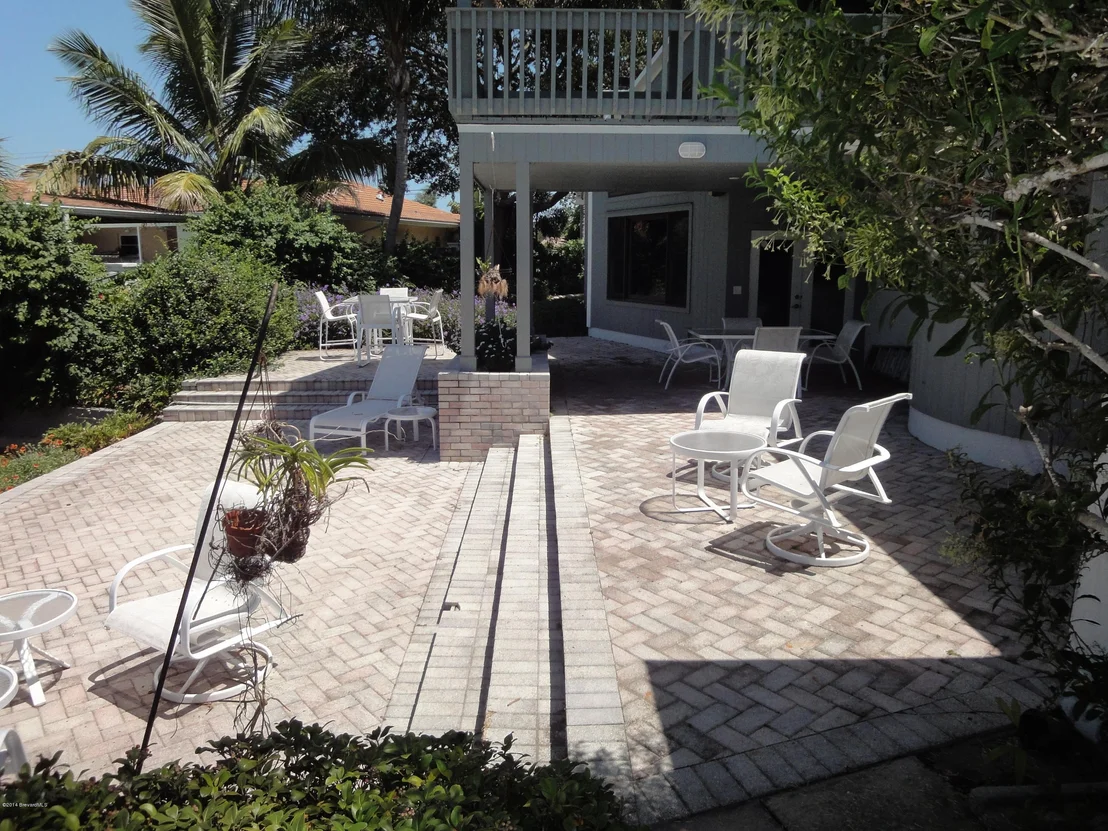 Photo of 738 Malibu Lane