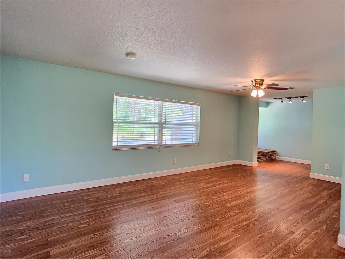 Photo of 1050 Chokecherry Drive