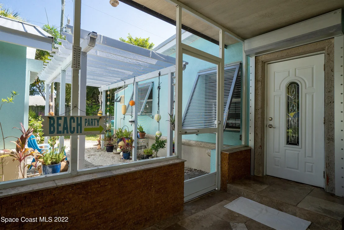 Photo of 230 Rita Boulevard