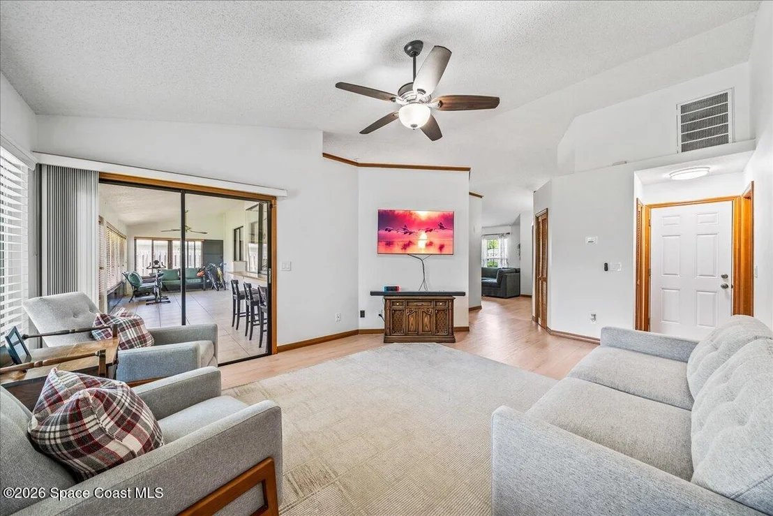 Photo of 2794 Nobility Avenue