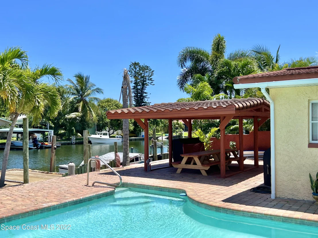 Photo of 16 Sloop Drive