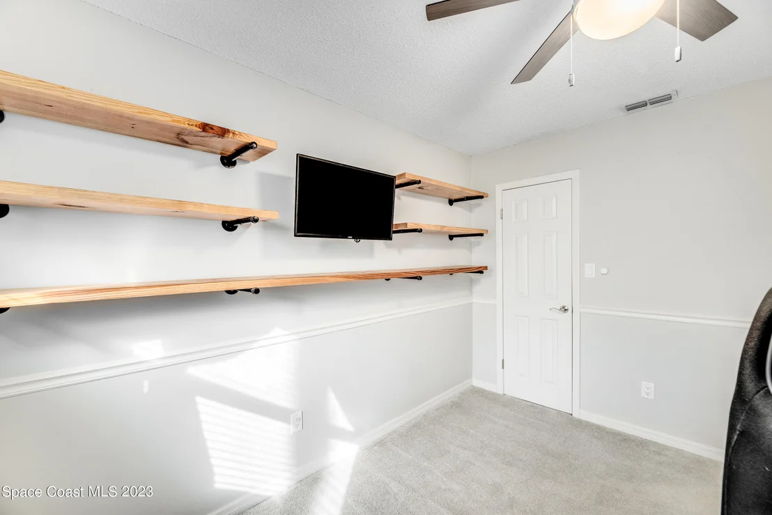 Photo of 2624 School Drive NE