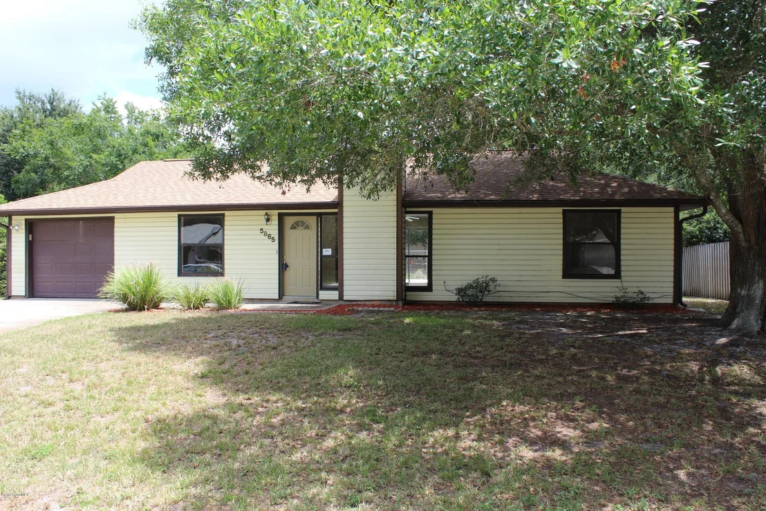 Photo of 5865 Keystone Avenue