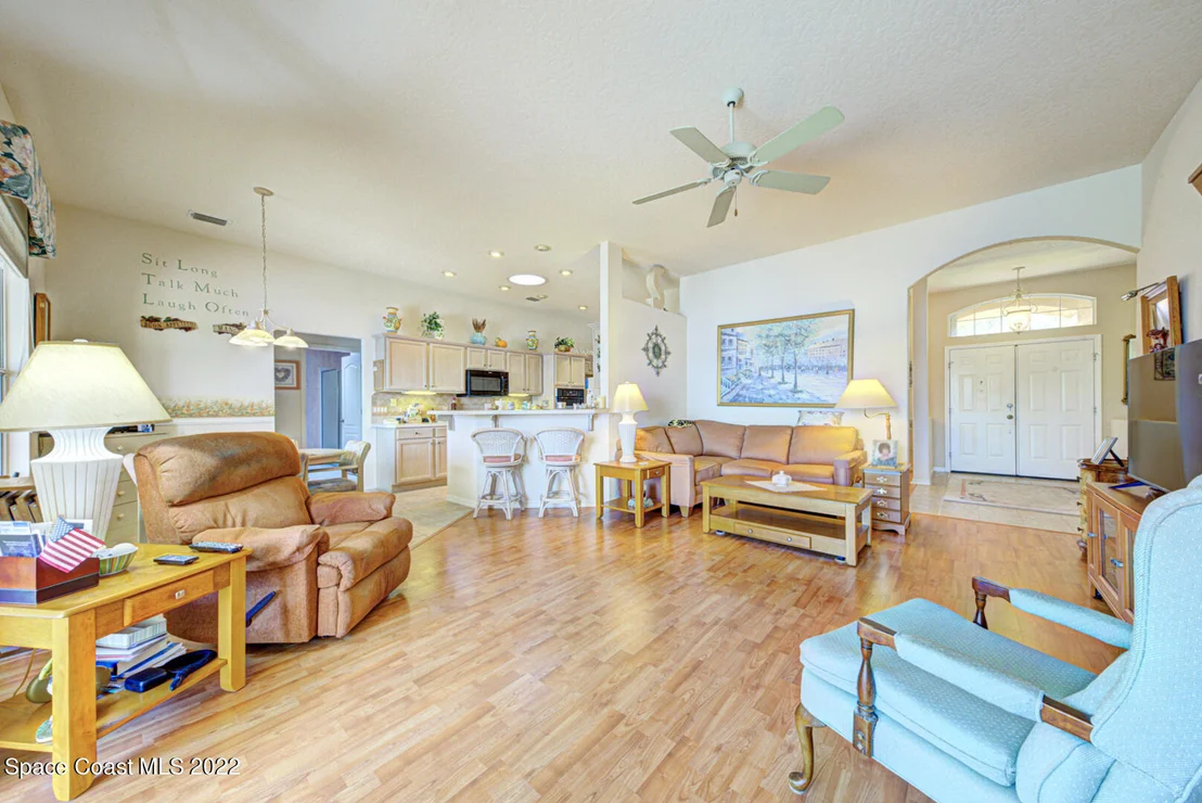 Photo of 5948 Newbury Circle