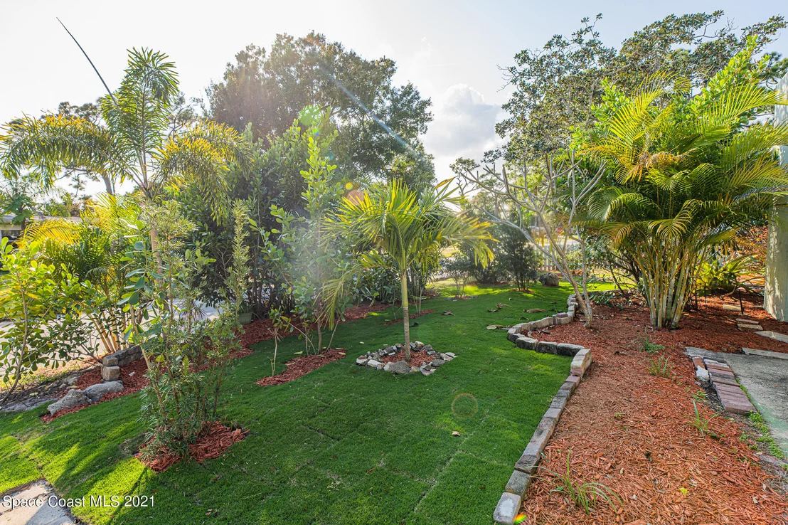 Photo of 1050 Myrtle Lane