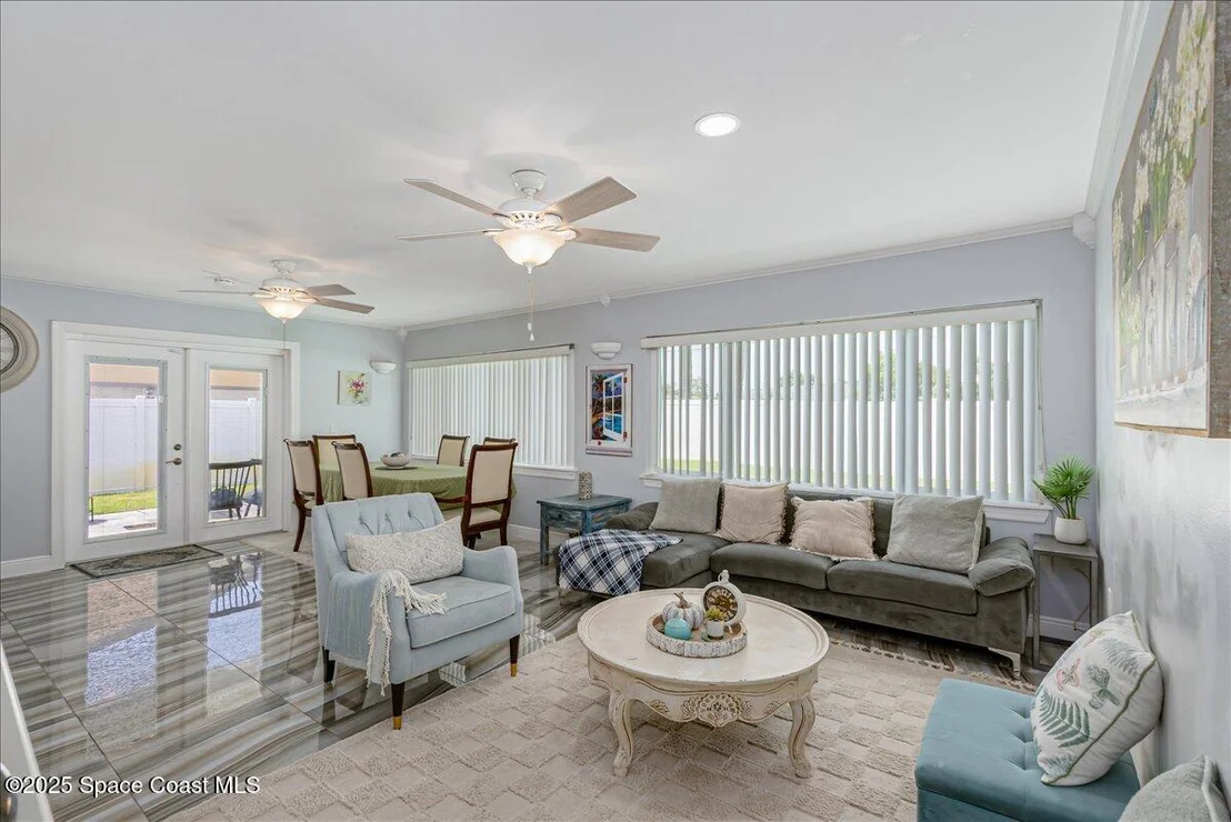 Photo of 955 Bartlett Lane