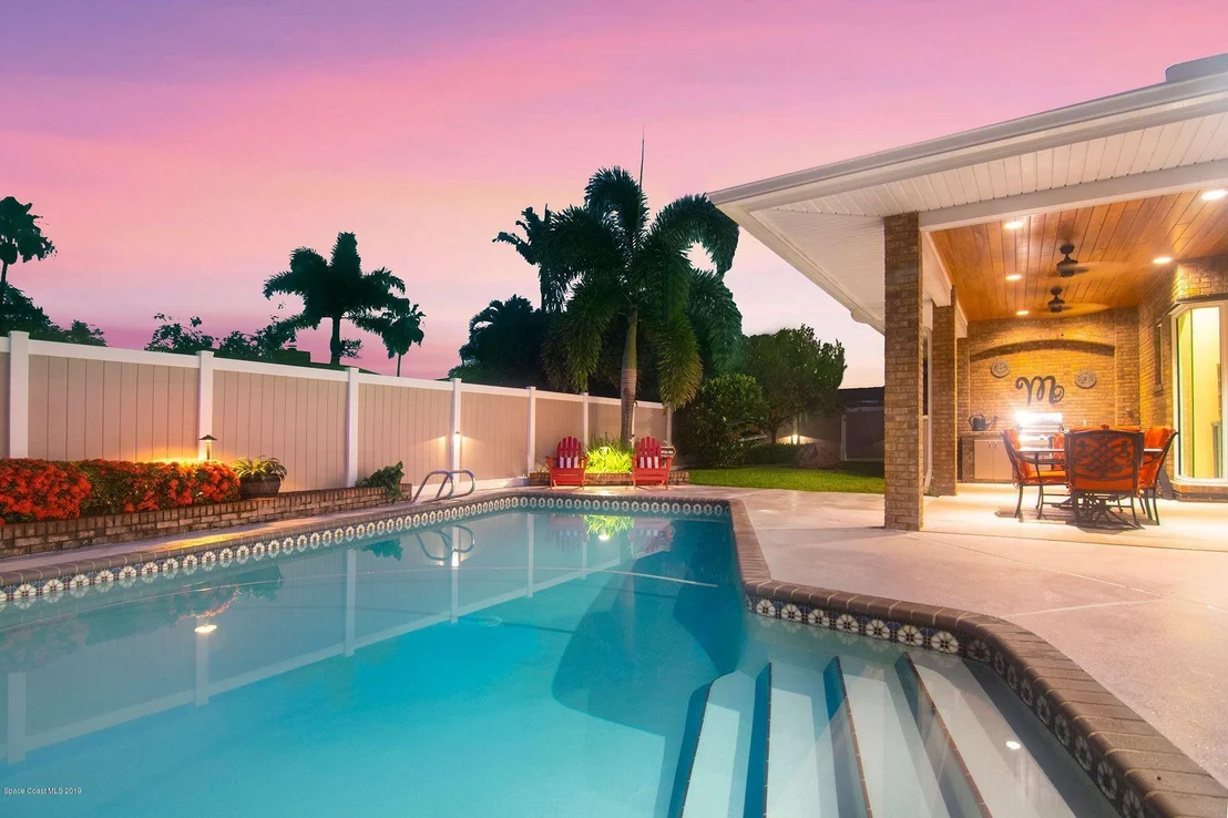Photo of 1242 Silver Lake Drive