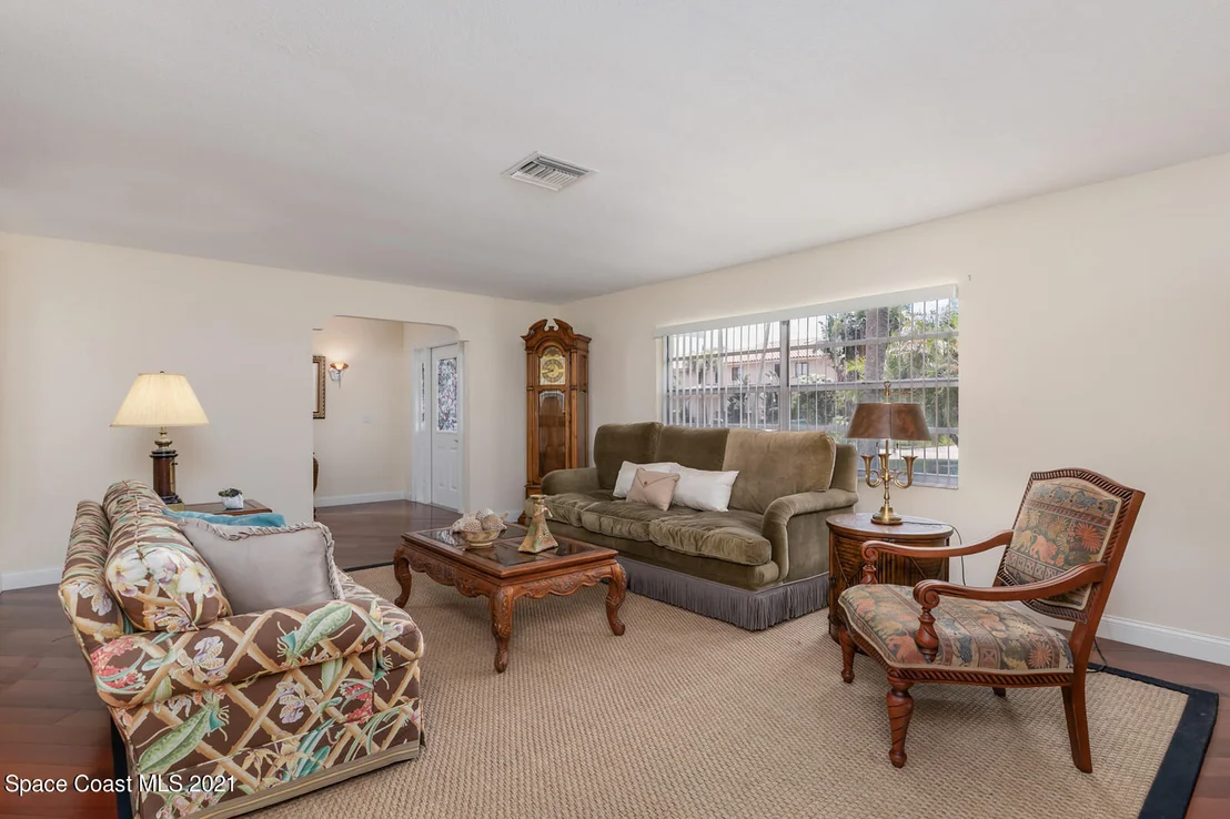 Photo of 114 Eleventh Avenue