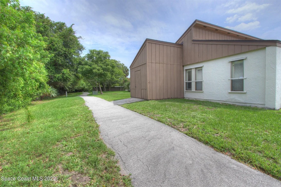 Photo of 130 Woodside Drive