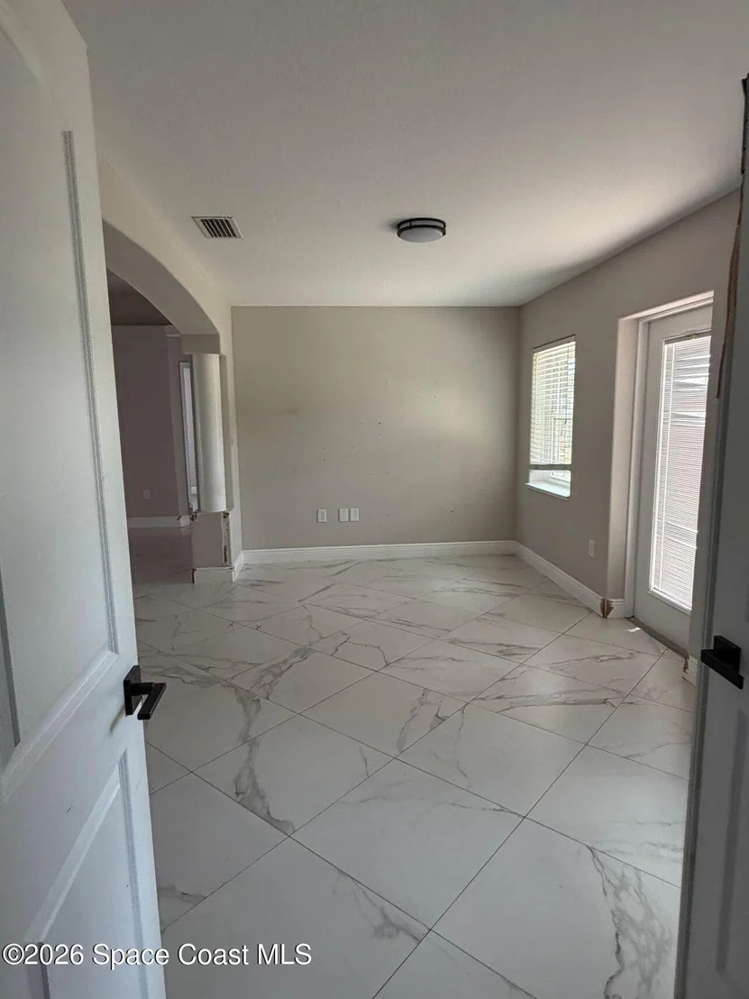 Photo of 120 Palm Circle