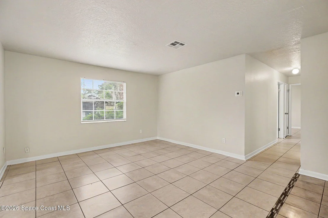 Photo of 1077 Judith Terrace