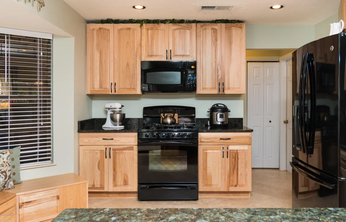 Photo of 1824 Oakwood